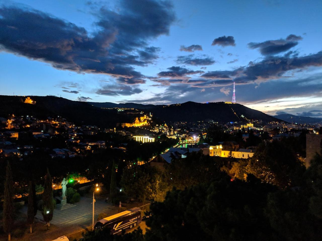 Avlabari Terrace Rooms Тбилиси Экстерьер фото